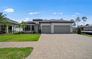2082 Don Benito WAY, Naples, FL 34120
