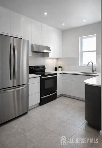112 Main Street, Hightstown, NJ 08520