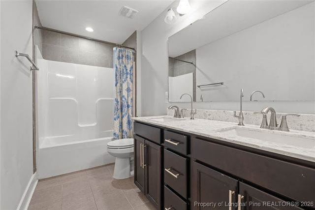 1612 Lizzie Lou Court, Hope Mills, NC 28348