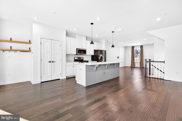 422 E BARNARD ST, West Chester, PA 19382