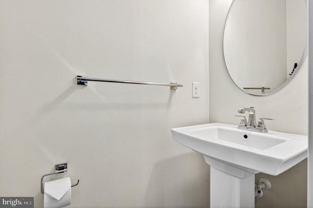 422 E BARNARD ST, West Chester, PA 19382