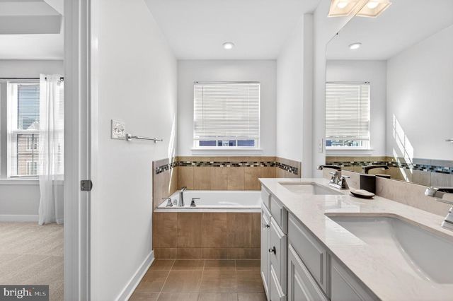 422 E BARNARD ST, West Chester, PA 19382