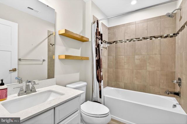 422 E BARNARD ST, West Chester, PA 19382