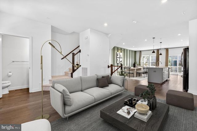 422 E BARNARD ST, West Chester, PA 19382