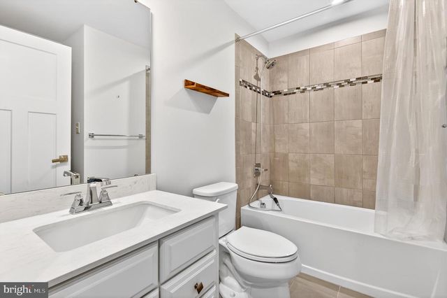 422 E BARNARD ST, West Chester, PA 19382