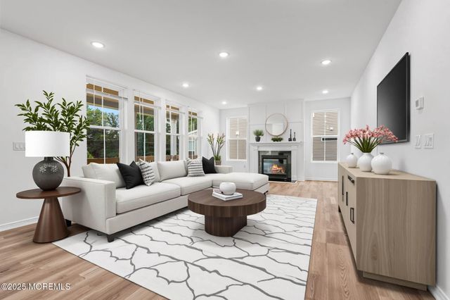 4 Carlisle Court, Howell, NJ 07731