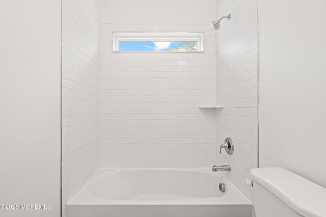 4 Carlisle Court, Howell, NJ 07731