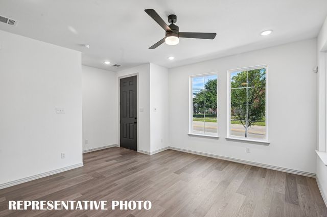 5302 Springlake Parkway, Haltom City, TX 76117