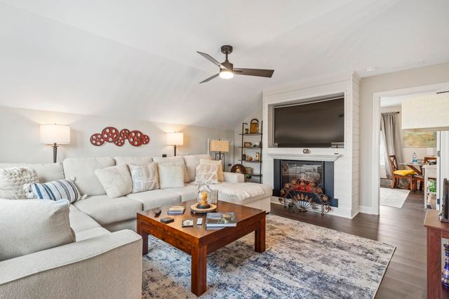 1305 Wykham Park Dr., Myrtle Beach, SC 29579