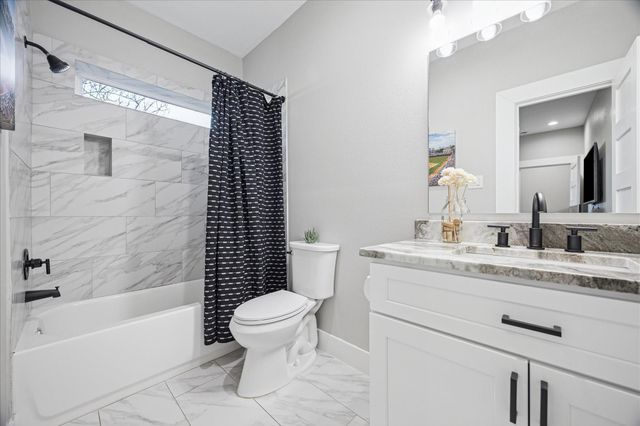 2108 Oatfield Drive, Houston, TX 77018