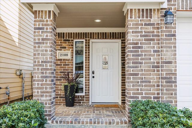 2108 Oatfield Drive, Houston, TX 77018