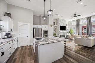 2108 Oatfield Drive, Houston, TX 77018