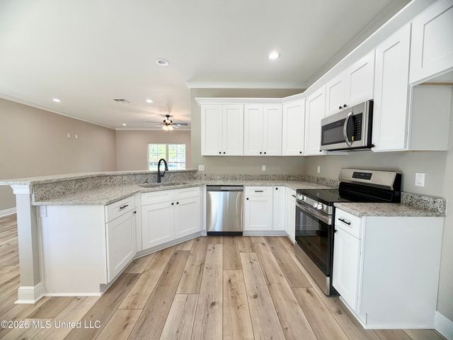 471 White Chapel Road, Carriere, MS 39426