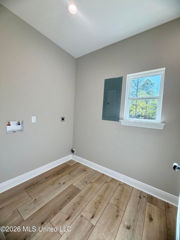 471 White Chapel Road, Carriere, MS 39426