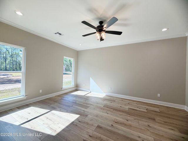 471 White Chapel Road, Carriere, MS 39426