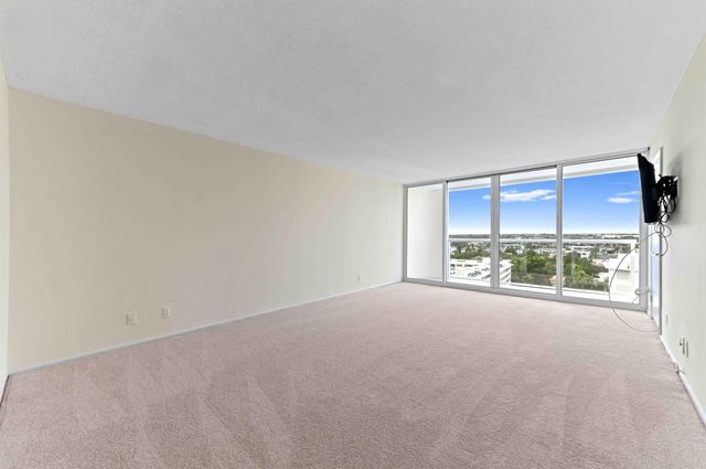 2800 S Ocean Boulevard 11-M, Boca Raton, FL 33432