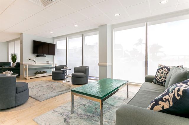 2800 S Ocean Boulevard 11-M, Boca Raton, FL 33432