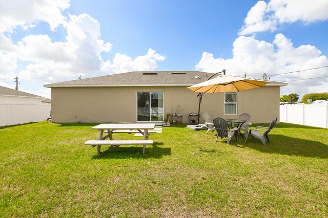931 SW Sultan Dr, Port St. Lucie, Port St Lucie, FL 34953