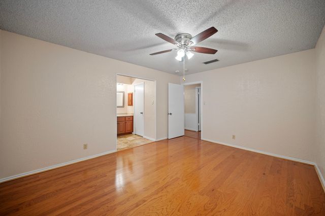 214 Northgate Drive, Waxahachie, TX 75165