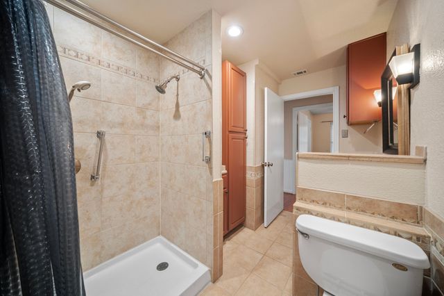 214 Northgate Drive, Waxahachie, TX 75165