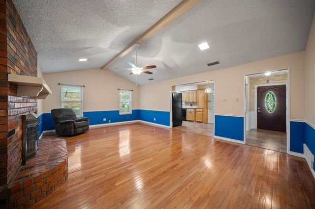 214 Northgate Drive, Waxahachie, TX 75165