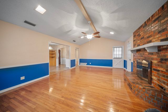 214 Northgate Drive, Waxahachie, TX 75165