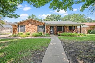 214 Northgate Drive, Waxahachie, TX 75165