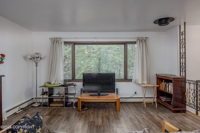 4053 Mallard Way, Fairbanks, AK 99709