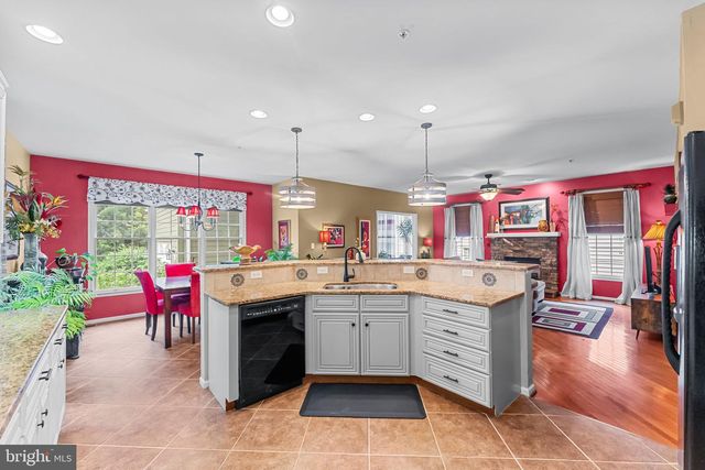 247 CAMBRIDGE PL, Chalfont, PA 18914