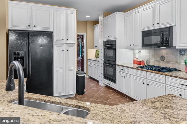 247 CAMBRIDGE PL, Chalfont, PA 18914