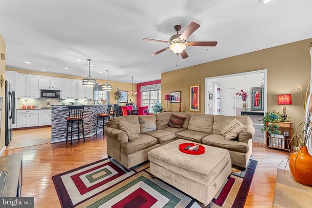 247 CAMBRIDGE PL, Chalfont, PA 18914