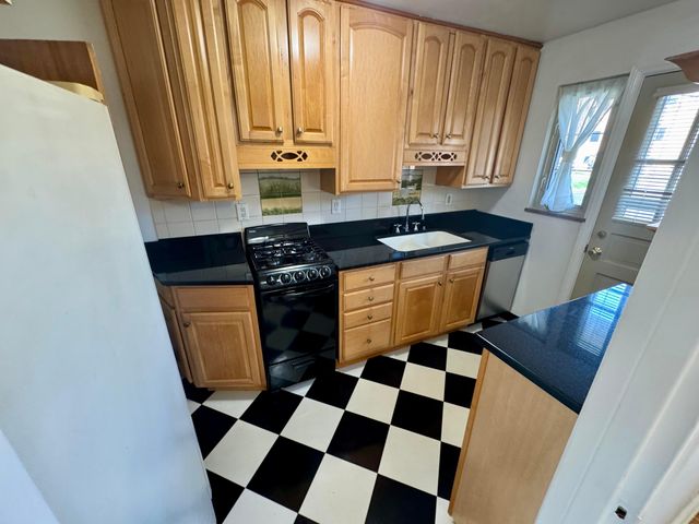 1870 Northwest Boulevard, 8B, Columbus, OH 43212