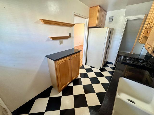 1870 Northwest Boulevard, 8B, Columbus, OH 43212