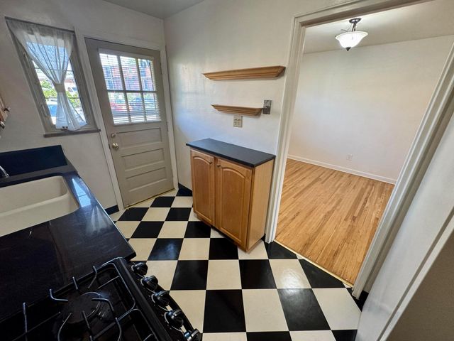 1870 Northwest Boulevard, 8B, Columbus, OH 43212