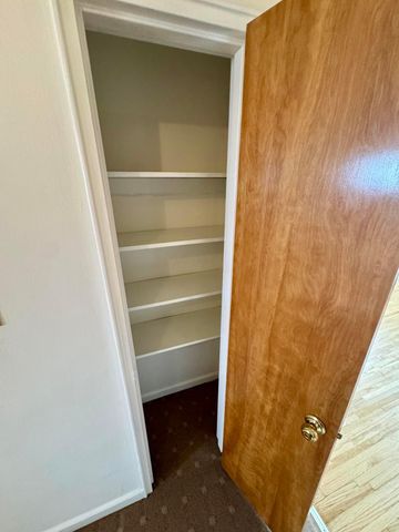 1870 Northwest Boulevard, 8B, Columbus, OH 43212