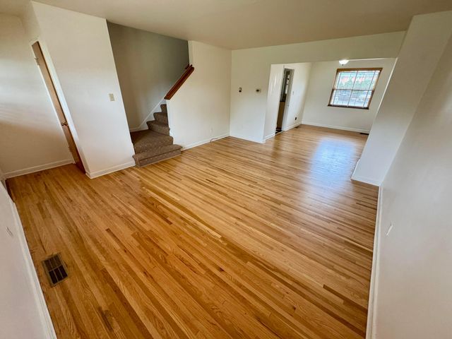 1870 Northwest Boulevard, 8B, Columbus, OH 43212