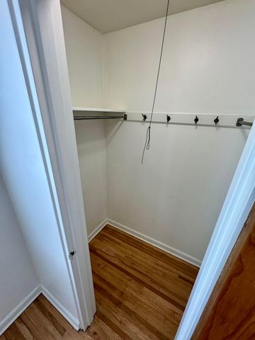 1870 Northwest Boulevard, 8B, Columbus, OH 43212
