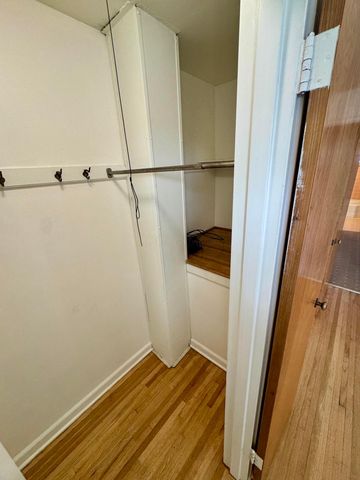 1870 Northwest Boulevard, 8B, Columbus, OH 43212