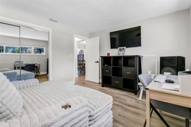 7400 NW 23rd St, Sunrise, FL 33313