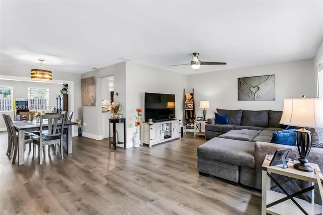 7400 NW 23rd St, Sunrise, FL 33313