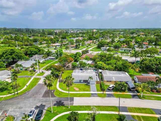 7400 NW 23rd St, Sunrise, FL 33313
