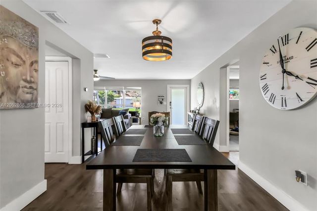7400 NW 23rd St, Sunrise, FL 33313