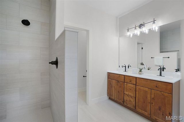 2421 Fiddlers Close Road 108 STB, Washington, MO 63090