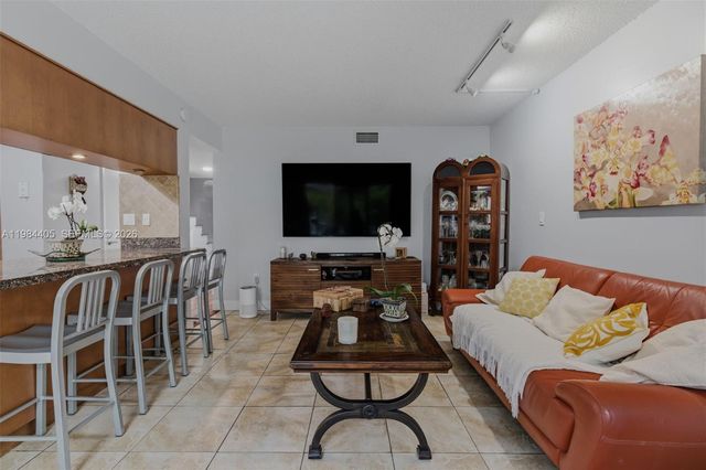 16424 NE 26th Ave 4, North Miami Beach, FL 33160