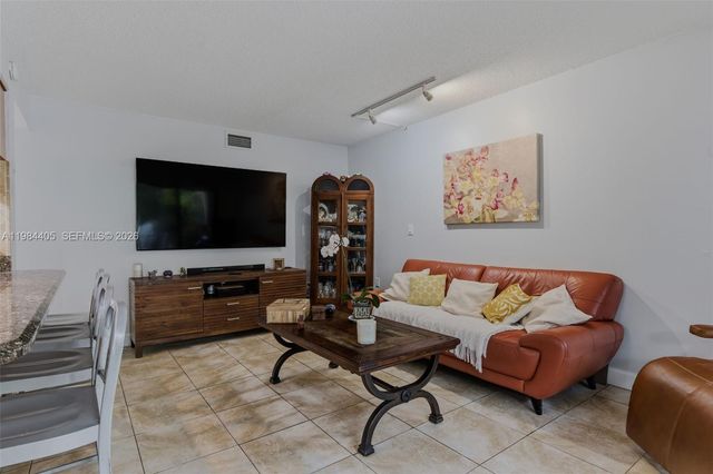 16424 NE 26th Ave 4, North Miami Beach, FL 33160