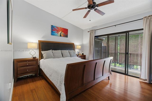 16424 NE 26th Ave 4, North Miami Beach, FL 33160