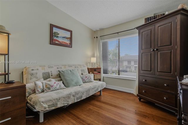 16424 NE 26th Ave 4, North Miami Beach, FL 33160