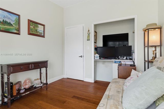 16424 NE 26th Ave 4, North Miami Beach, FL 33160