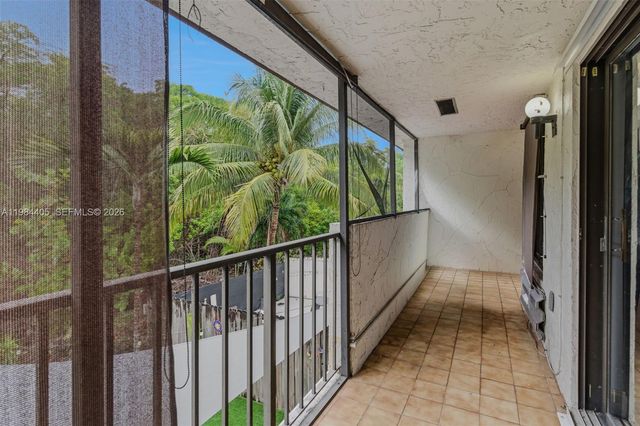 16424 NE 26th Ave 4, North Miami Beach, FL 33160