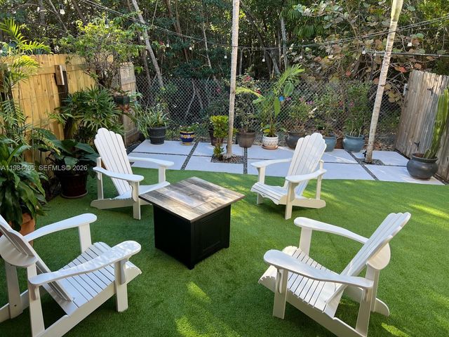 16424 NE 26th Ave 4, North Miami Beach, FL 33160